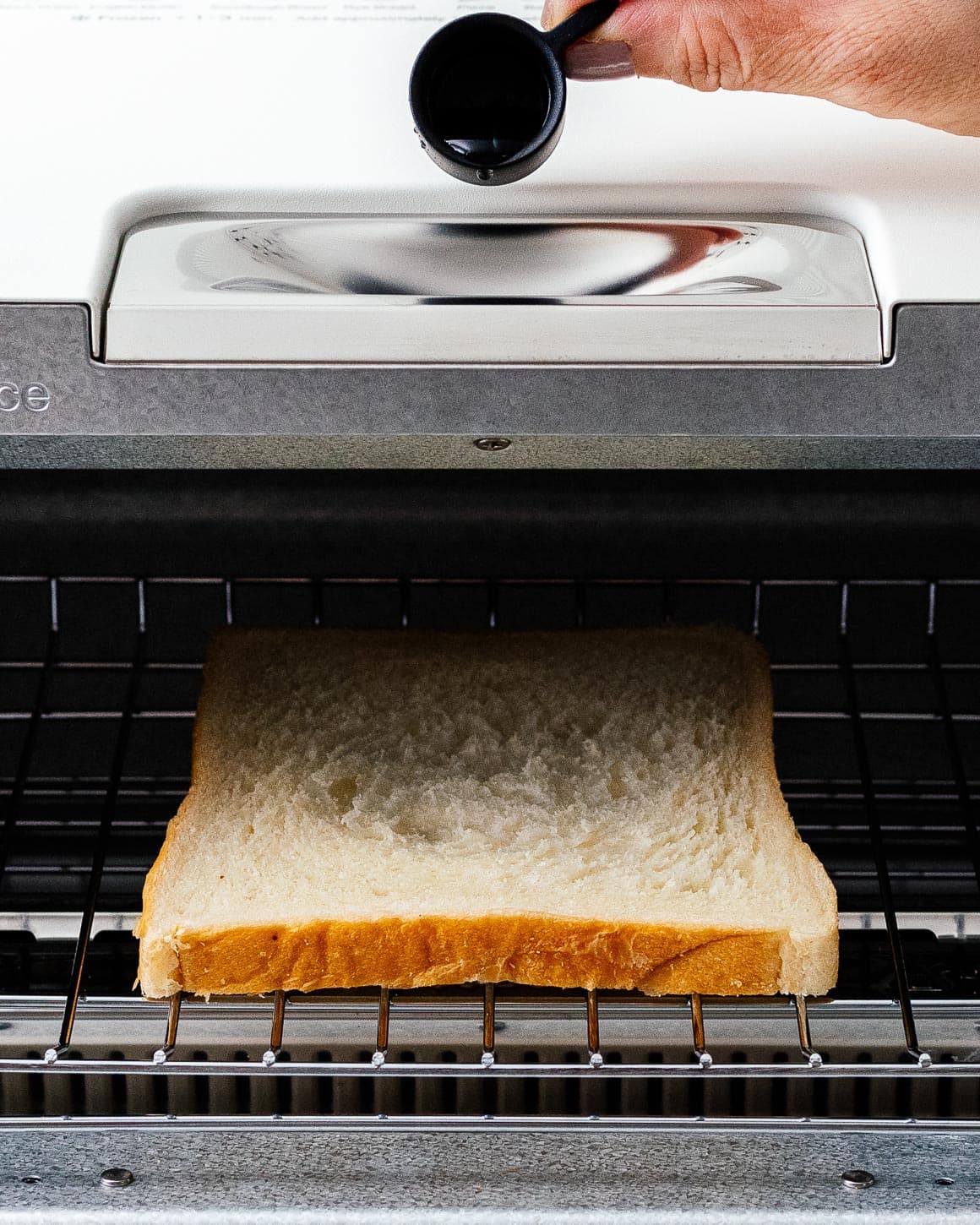 balmuda the toaster review | www.iamafoodblog.com