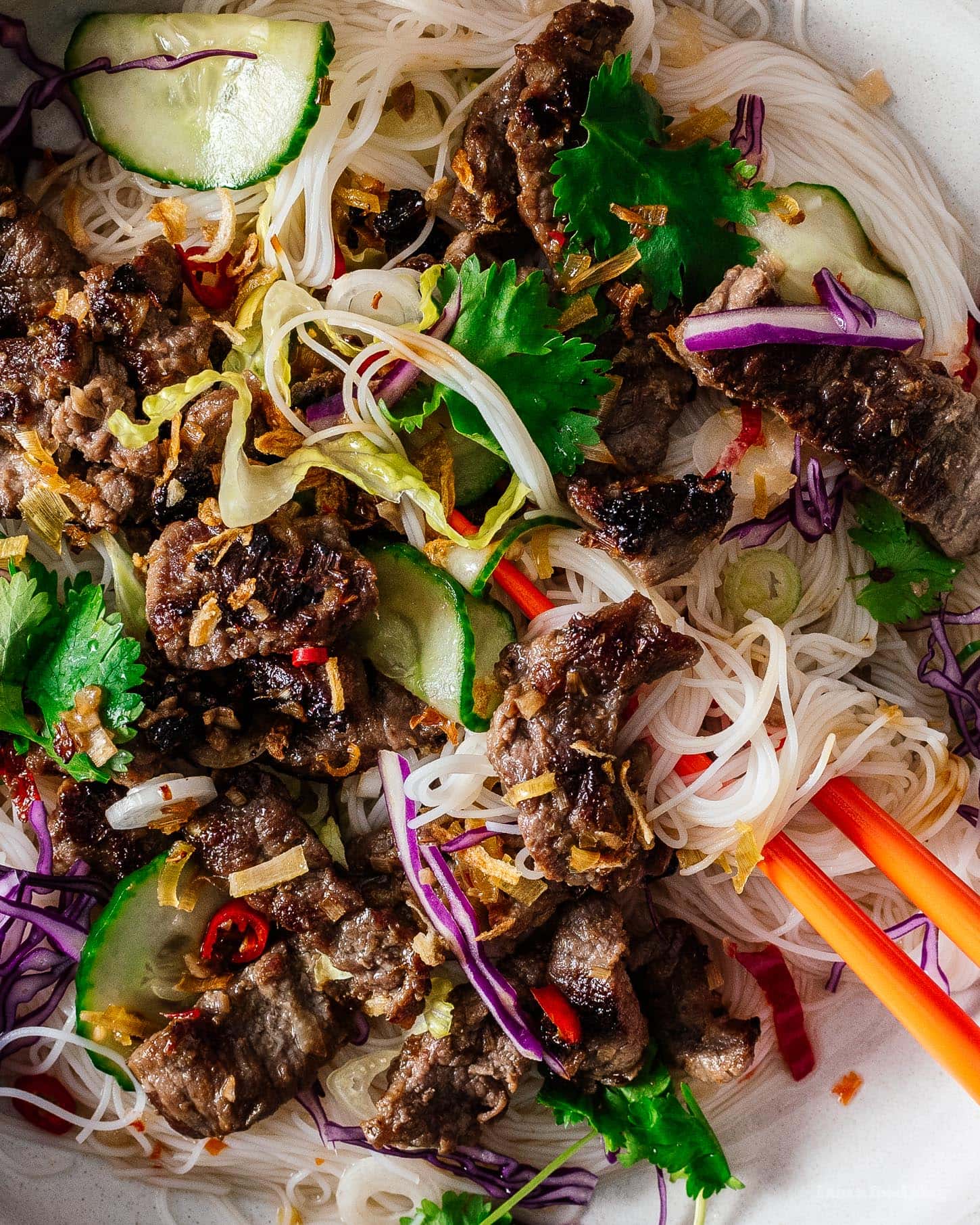 Bún Bò Xả Ớt - Vietnamese Lemongrass Beef Recipe | www.iamafoodblog.com