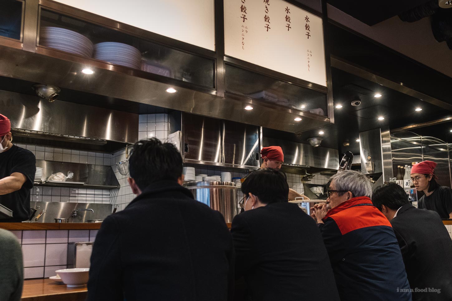 Best Tokyo Gyoza: Gyoza no Fukuho | www.iamafoodblog.com