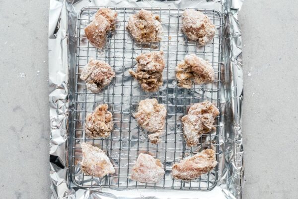 baking taiwanese popcorn chicken | www.iamafoodblog.com