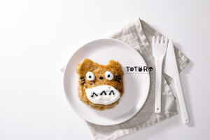 totoro apple pie pancakes - www.iamafoodblog.com